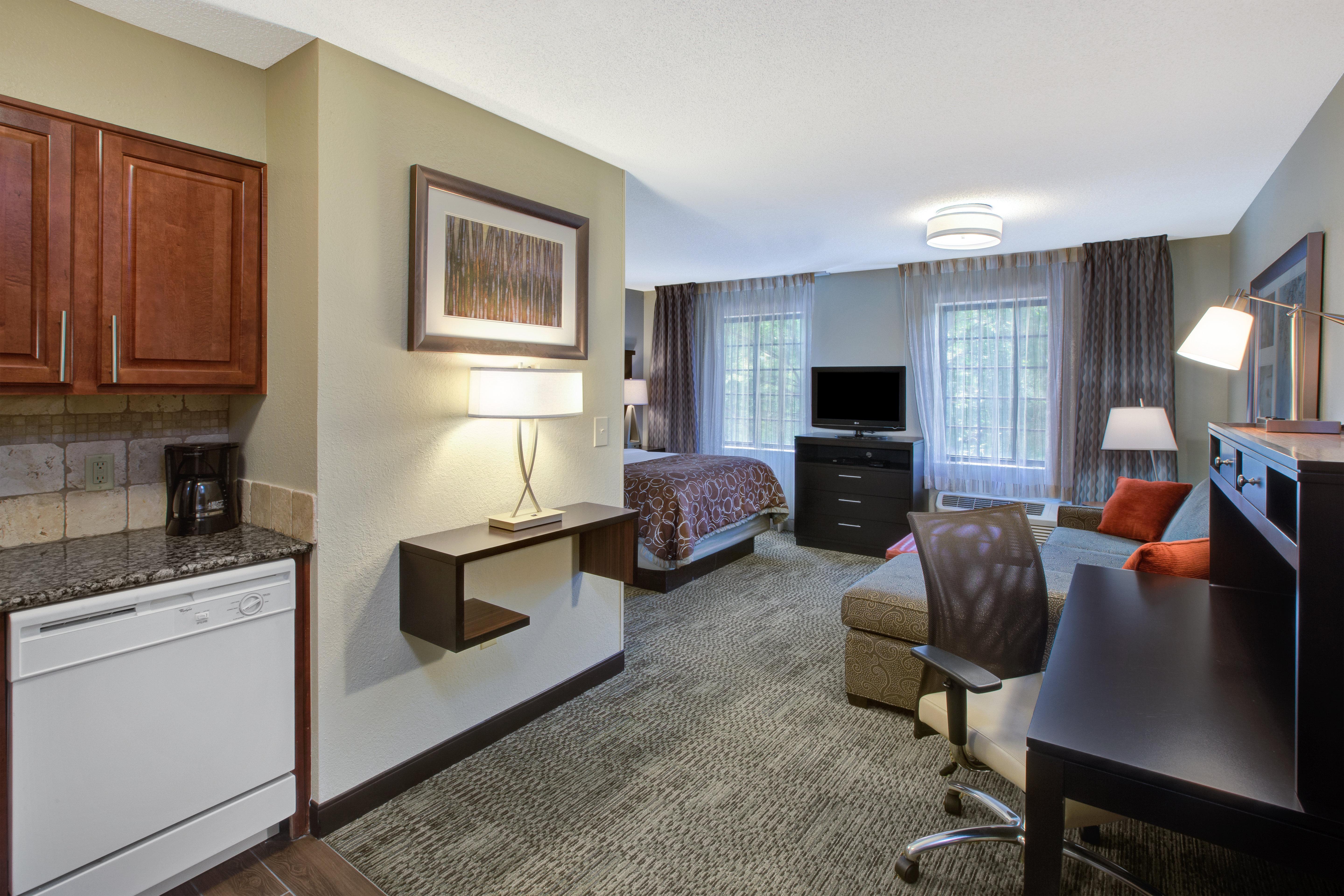 Staybridge Suites Louisville - East By Ihg Exterior photo